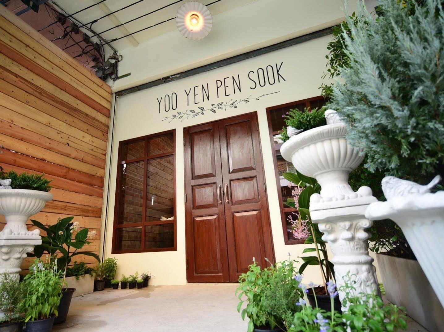 Ostello Yoo Yen Pen Sook Bangkok Esterno foto